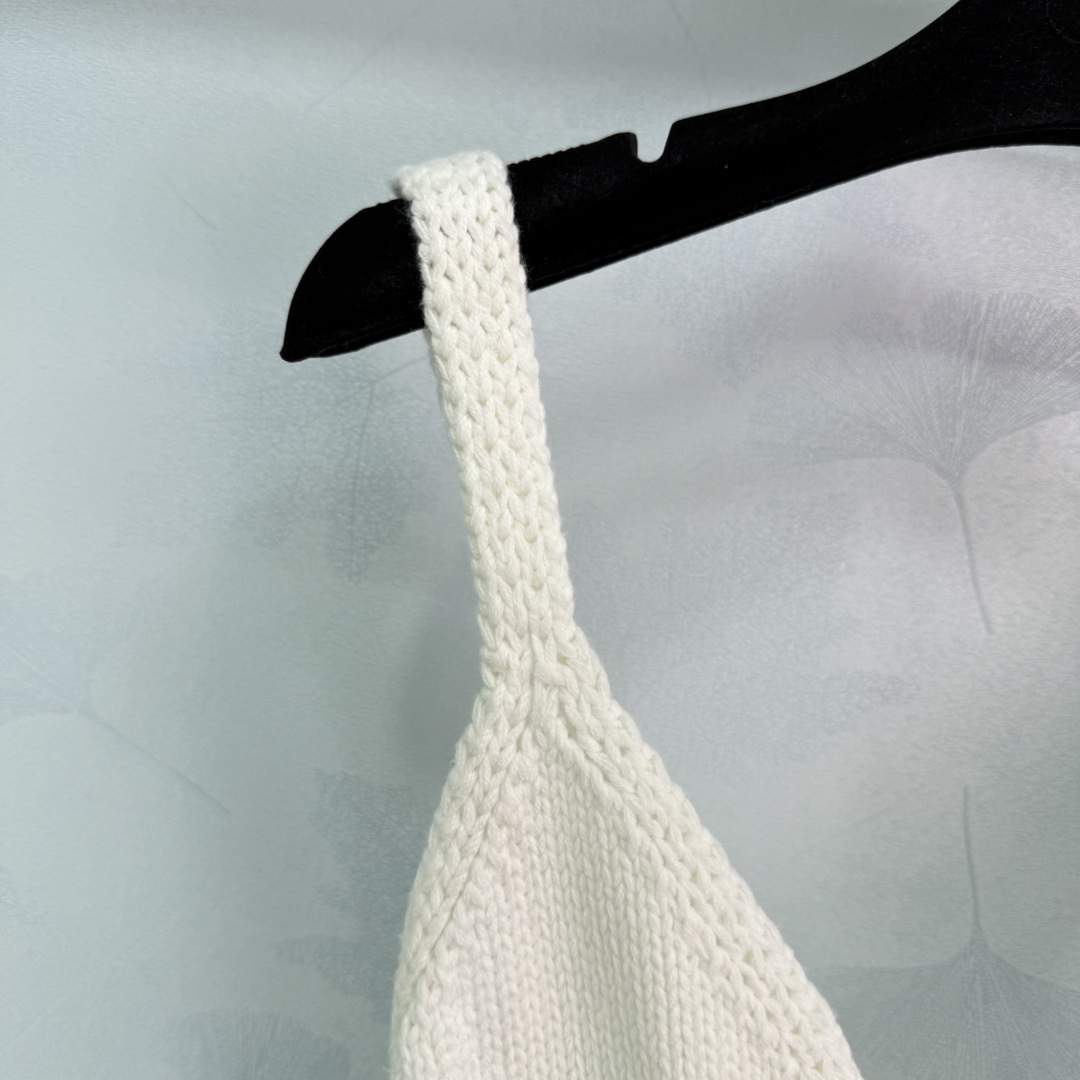 “Alexander Wang King’s Knit Vest: P368 One-Size Summer Dress, Soft White, Classic” - 图片 3