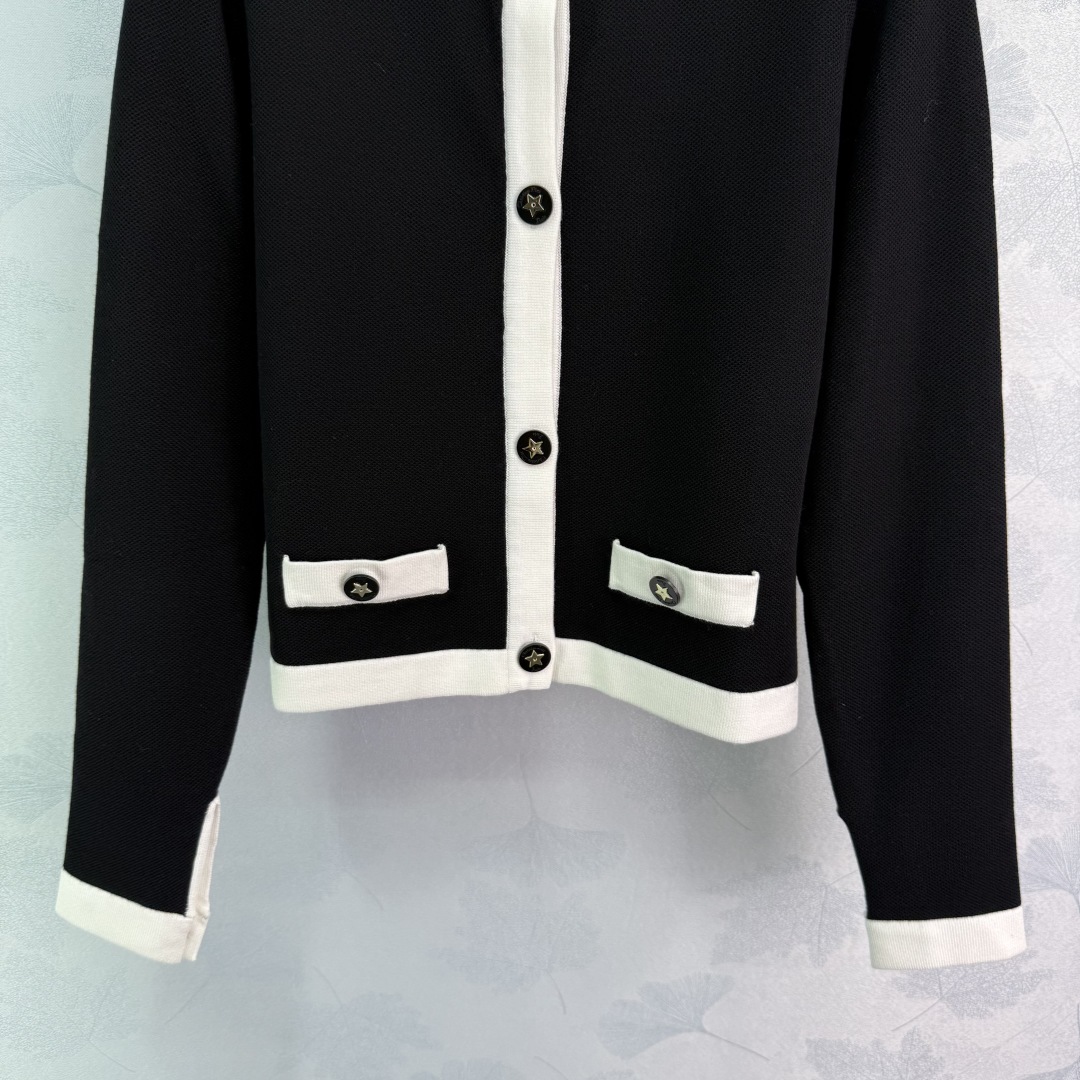 P426 One-Size-Fits-All Female Suit with Dio*2025 Black and White Shirt: Classic Elegance - 图片 6