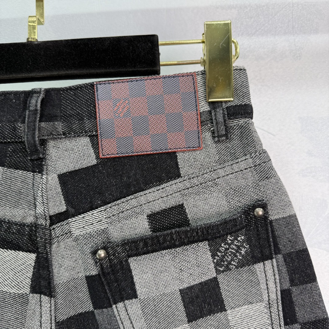 Stylish P391 Female Suit with 3D Damier Flower Pattern and Natural Coloring - 图片 7