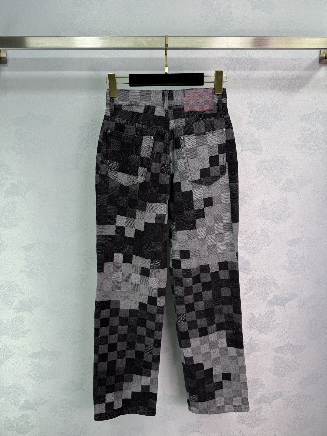 New Louis Vuitton P460-Square Female Suit: 3D Damier Flower Pattern, Versatile Fashion Style - 图片 8