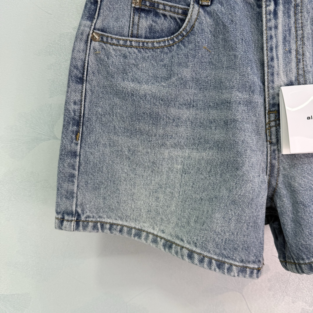 P368 Original Female Suit with AW 25-Packed King’s Hottray Shorts: High-Temperature Design - 图片 6