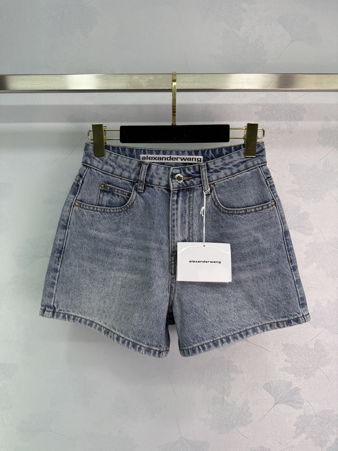 P368 Original Female Suit with AW 25-Packed King’s Hottray Shorts: High-Temperature Design - 图片 2