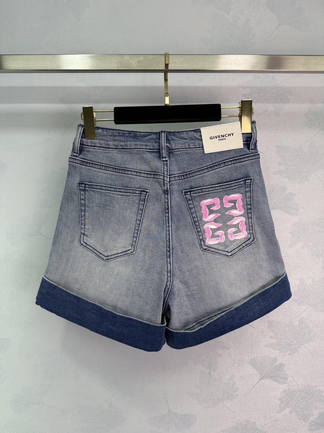 Stylish Pink Cowboy Shorts: P414 Women’s Summer Suit Summary