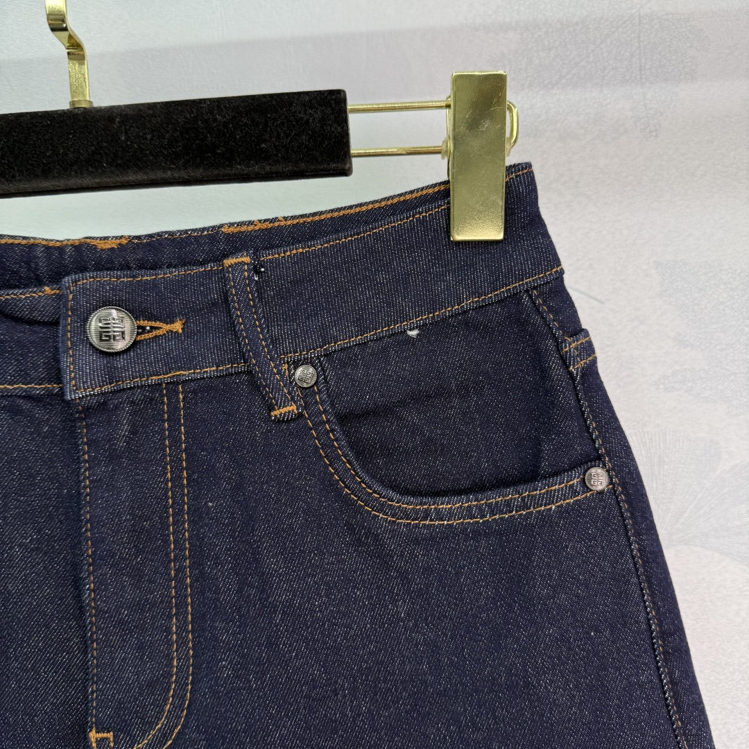 Stylish Women’s Suit with High-Waisted Cowboy Shorts for Summer Fashion - 图片 3