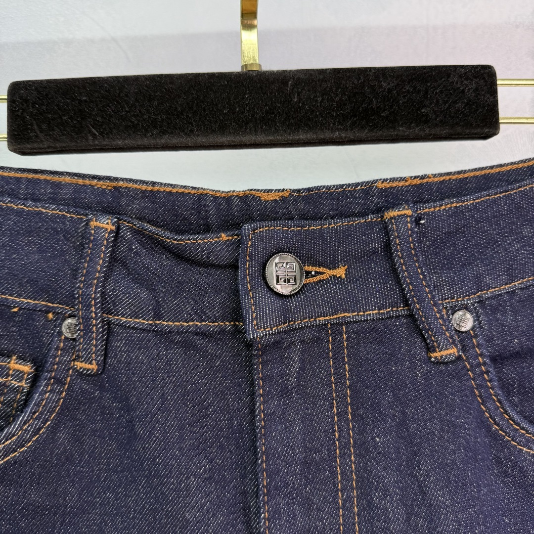 Stylish Women’s Suit with High-Waisted Cowboy Shorts for Summer Fashion - 图片 5