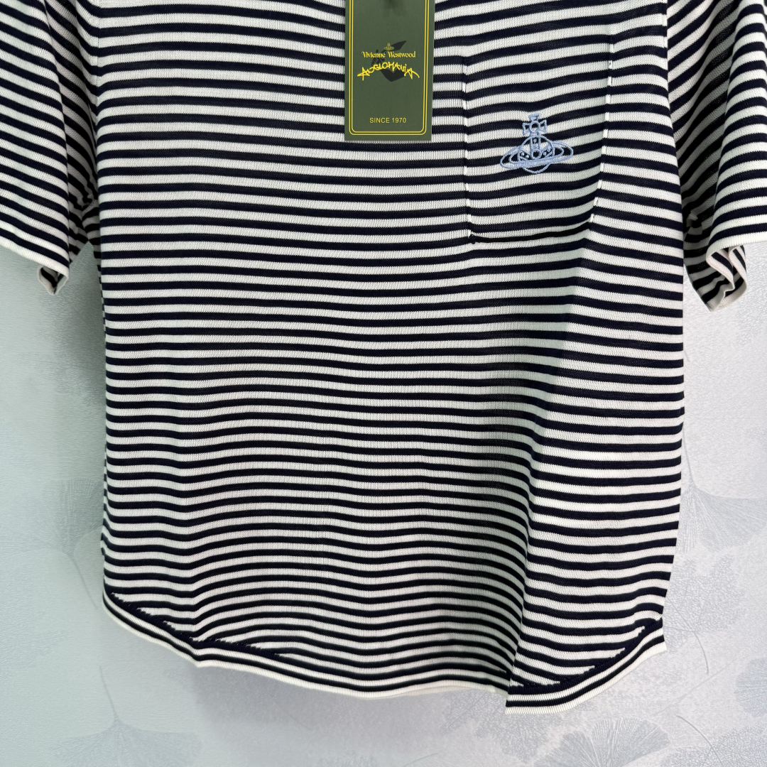 Queen Vivienne Westwood-Inspired Striped Dress: Classic Elegance with a Modern Twist - 图片 7