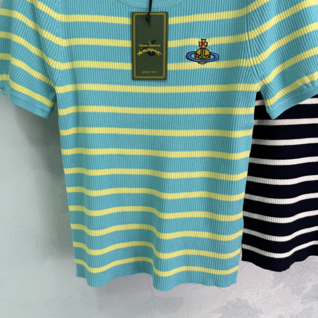 Vivienne Westwood P368 Dress: Timeless Style with Classic Stripes and Queen’s Logo - 图片 5