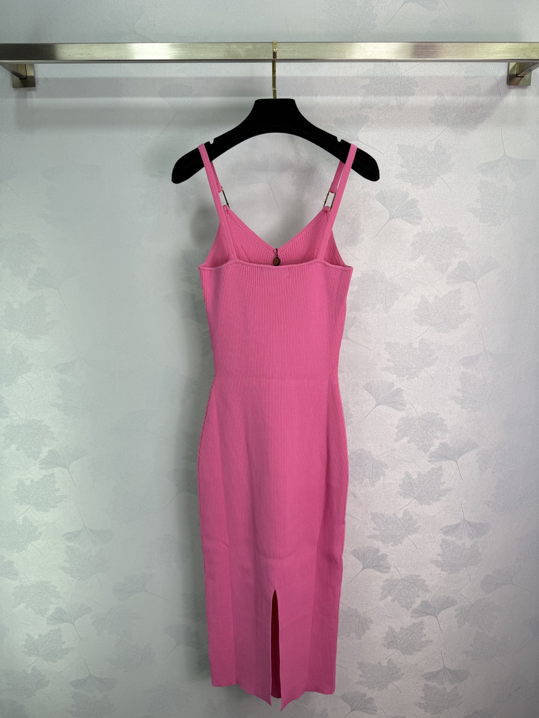 Versac* Embossed Female Suit with High-Quality Pelvis Fabric for Comfort and Style - 图片 8
