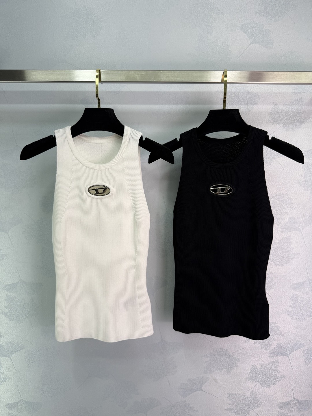 Diesel 25Ss Early Spring Street Fashion Dark Vest Dress – Sexy and Cool Curve - 图片 1