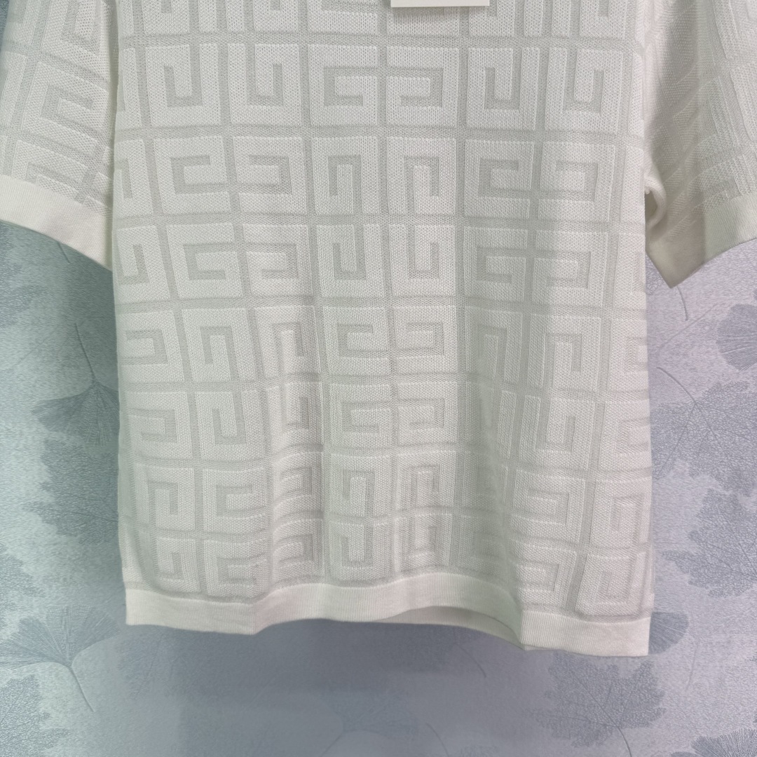 “Zhuan Givench Classic Flower Pattern Shirts: Stylish Summer Wear for Size P345 Female” - 图片 6
