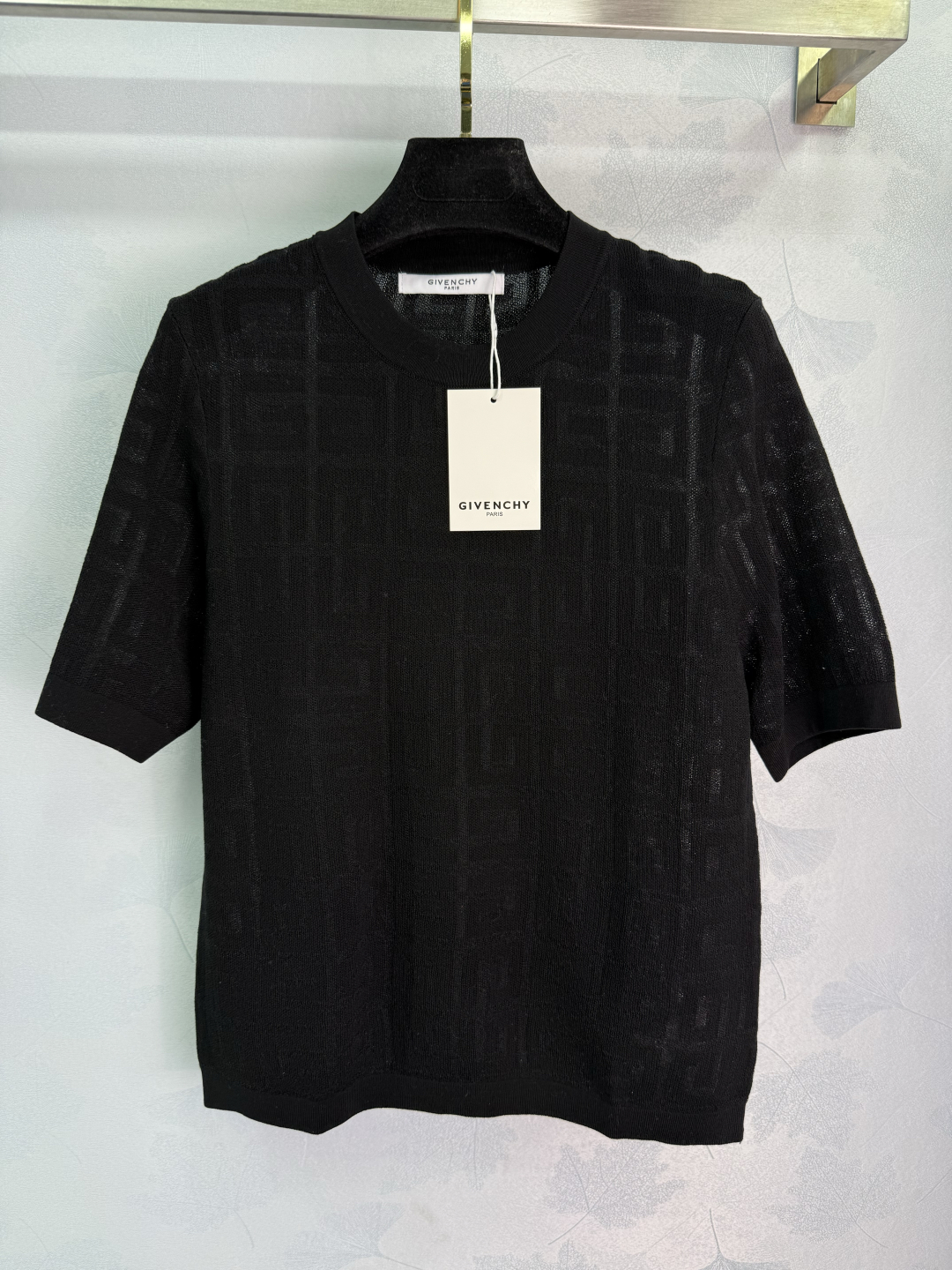 “Zhuan Givench Classic Flower Pattern Shirts: Stylish Summer Wear for Size P345 Female” - 图片 2