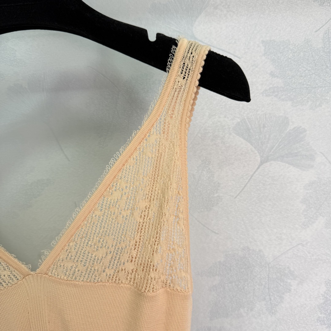 “Chic Lace Fusion Design: P449 Knitted Vests for Women” - 图片 2