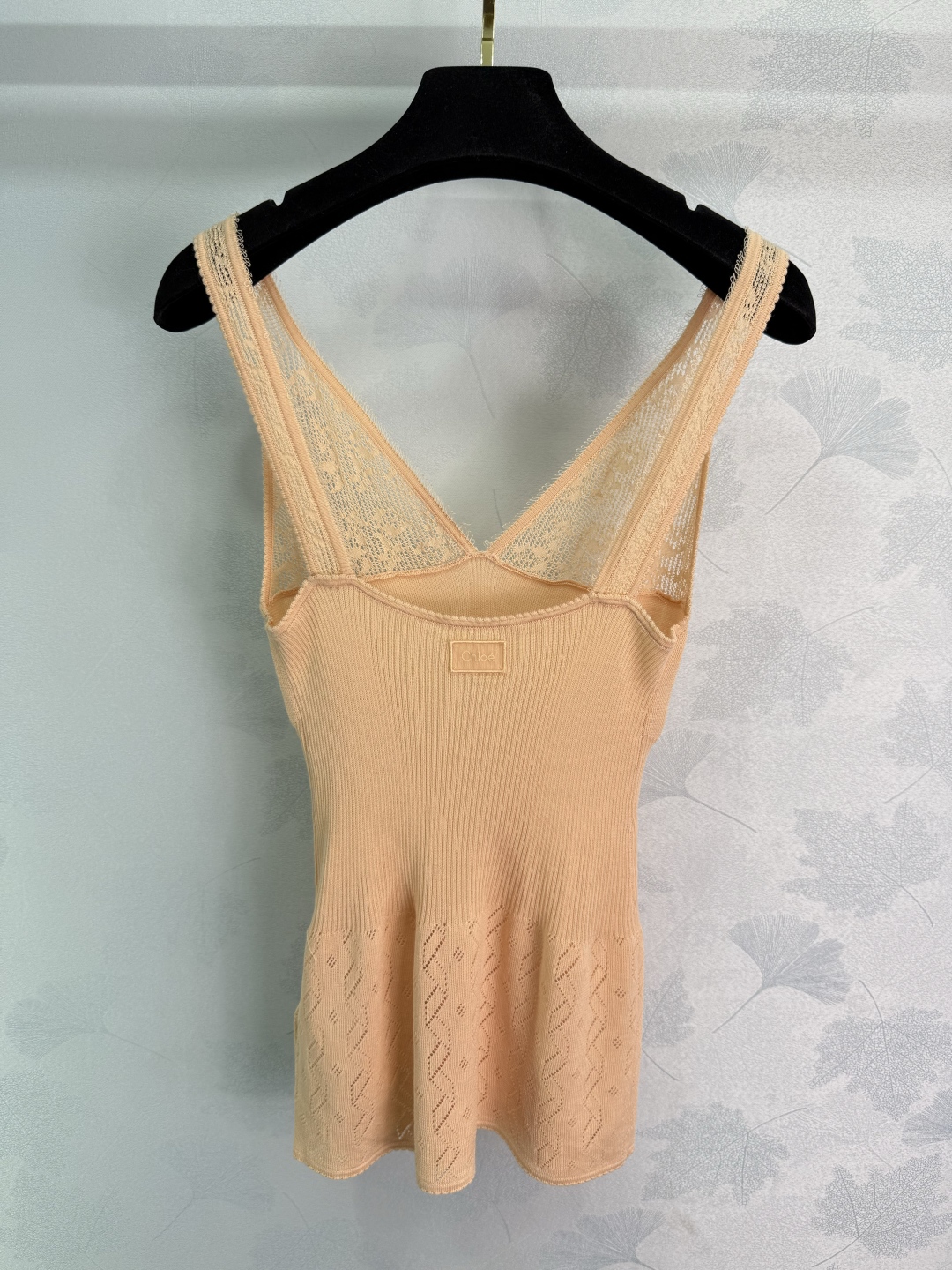 “Chic Lace Fusion Design: P449 Knitted Vests for Women” - 图片 9
