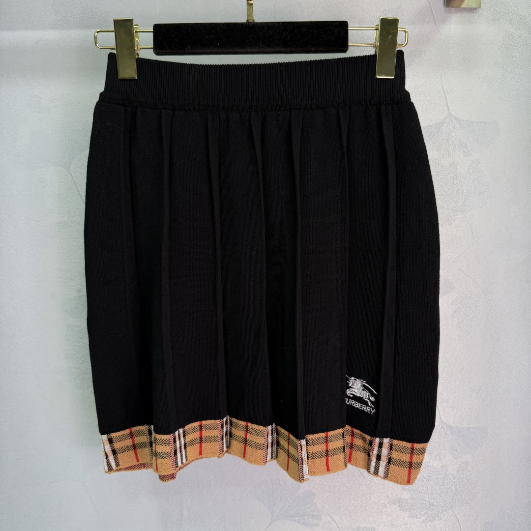 “P633 One-Size-Fits-All Female Suit: Classic Design with High-Quality Knitted Fabric” - 图片 7