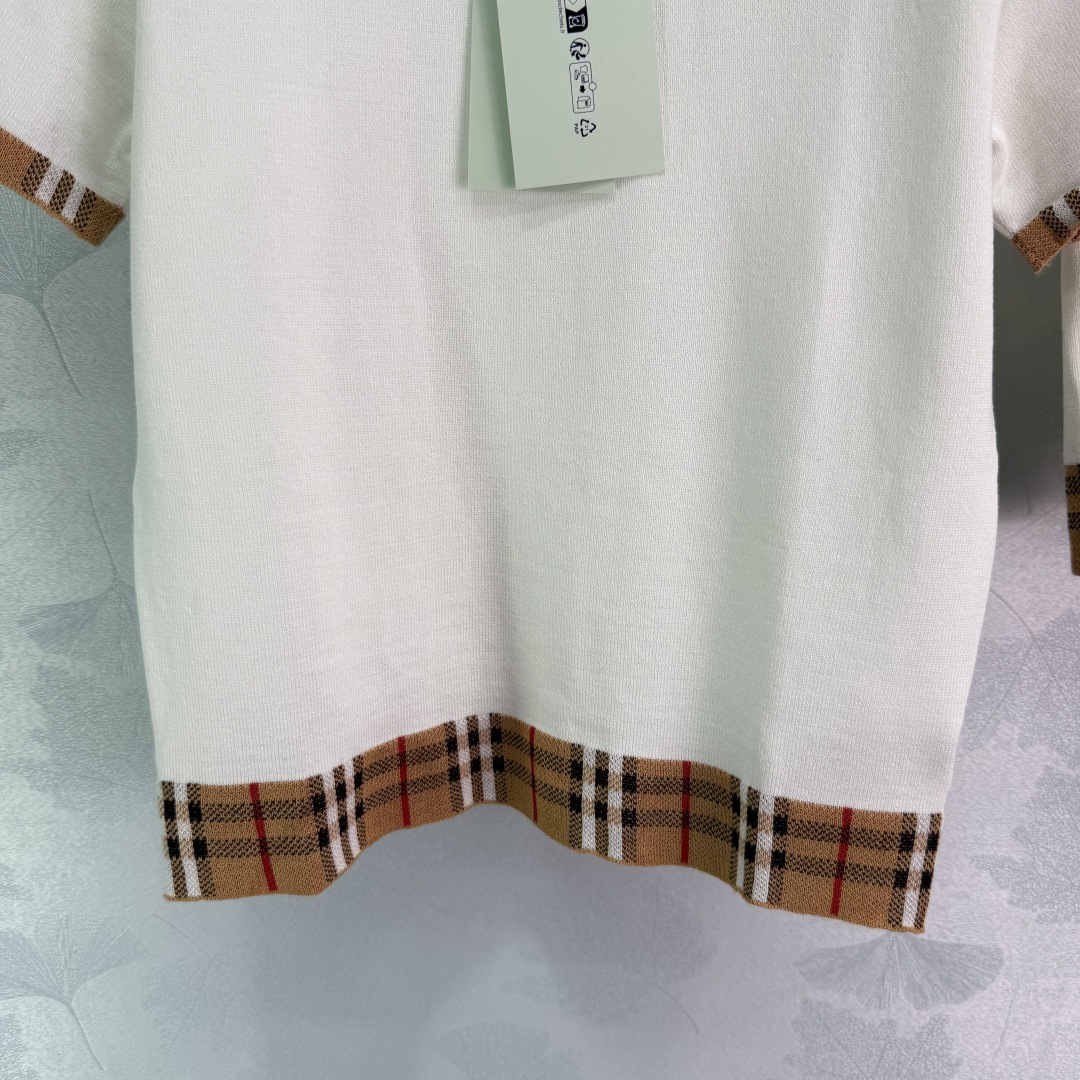 High-Quality One-Size-Fits-All Female Suit with Classic Design and Embroidered Logo - 图片 5