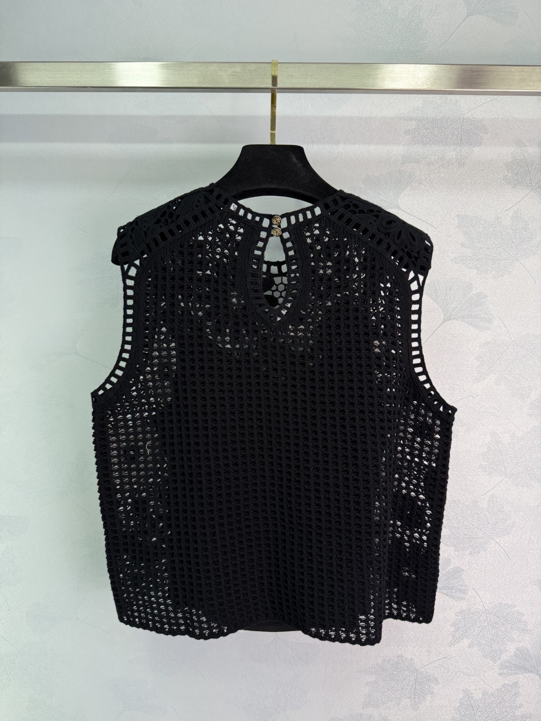 Elegant Maje French Suit: Classic Black-and-White Color Mix, Fine Embroidery, Organic Cotton. - 图片 9