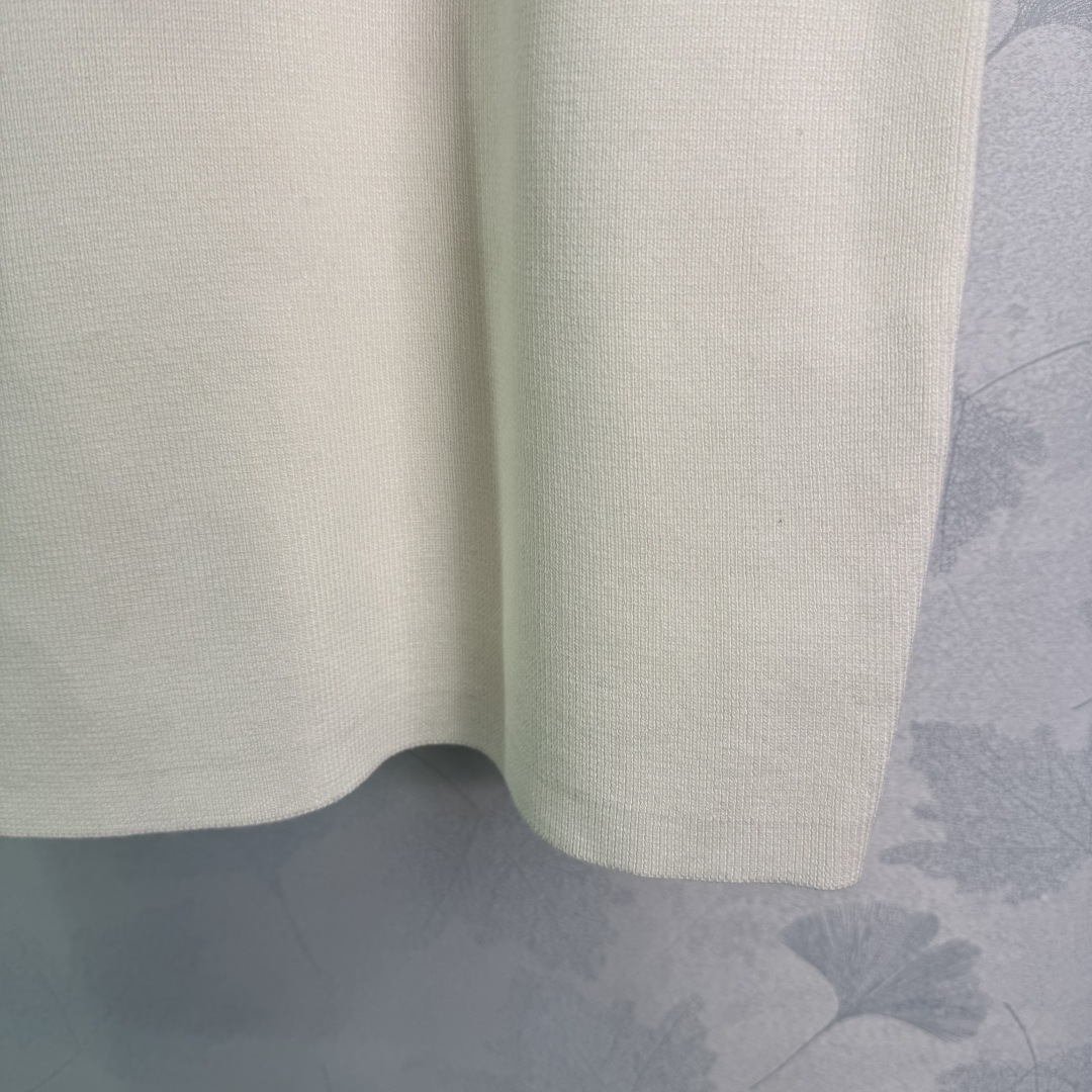 “P391 Female Suit: Pink Knitted Shawl Skirts, White Vests, Comfortable and Stylish” - 图片 7