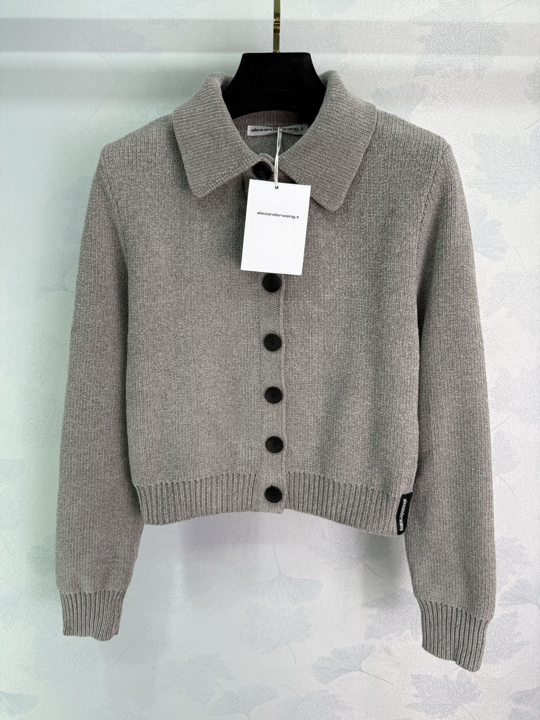 “Alexander Wan P504 Female Suit: Autumn 2025 Series with Wool Twirling Materials, High-Intensity Style, Customizable Design” - 图片 3