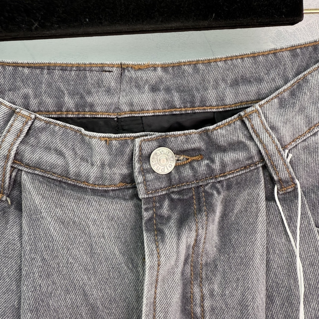 Stylish Acne Studios P368 Dress: Lightweight, Tweaked Cowboy Shorts, Florist Design for Big Pup - 图片 4