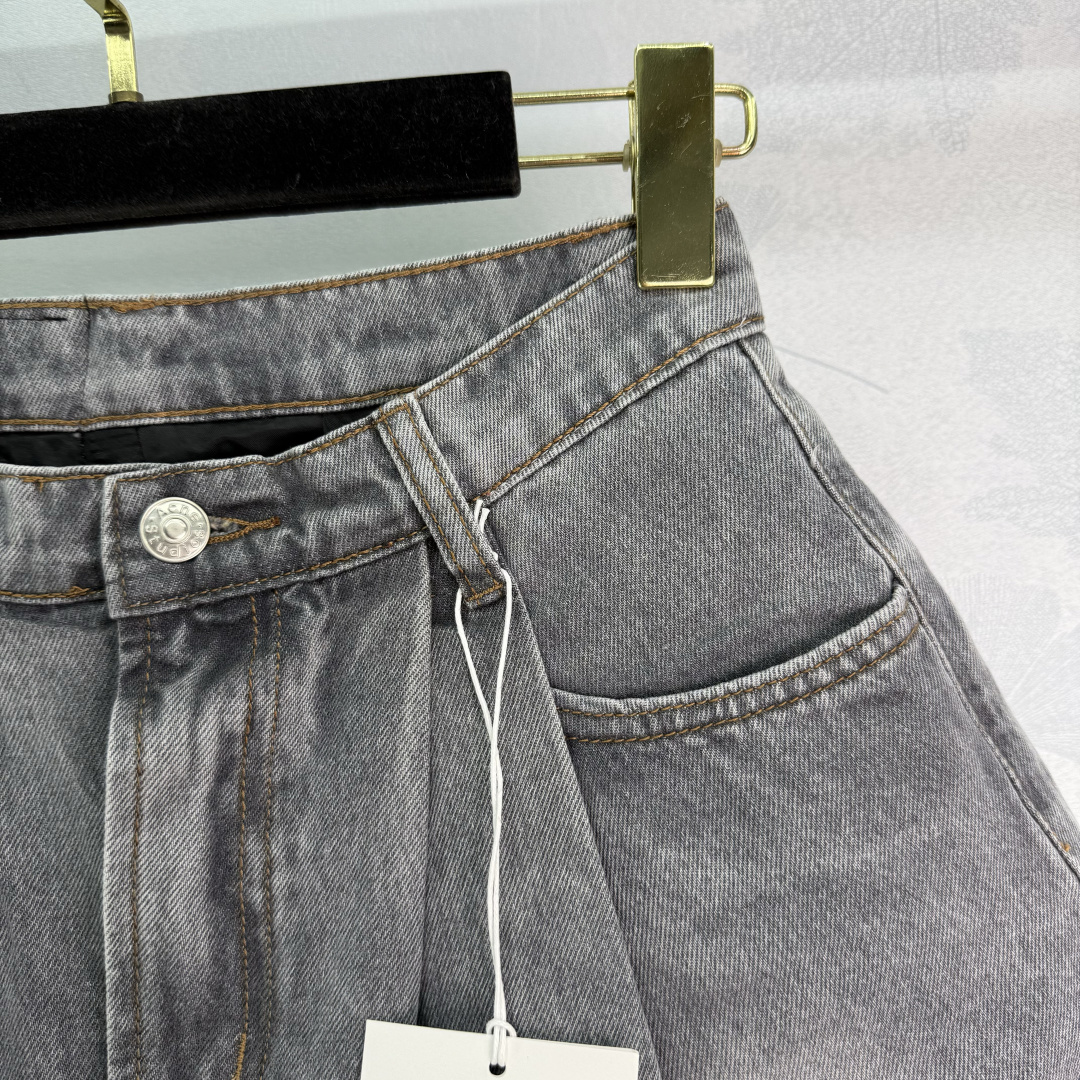 Stylish Acne Studios P368 Dress: Lightweight, Tweaked Cowboy Shorts, Florist Design for Big Pup - 图片 2