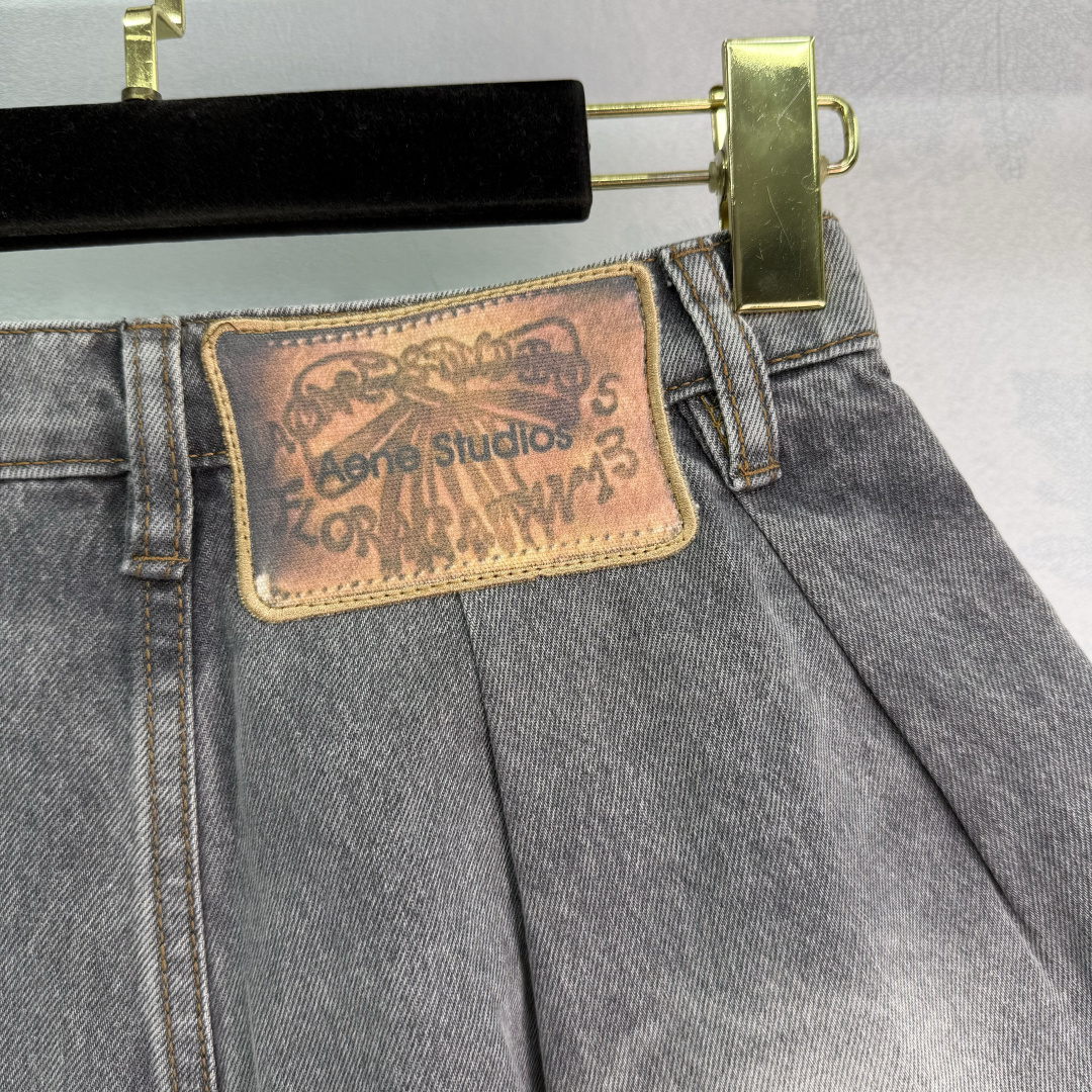 Stylish Acne Studios P368 Dress: Lightweight, Tweaked Cowboy Shorts, Florist Design for Big Pup - 图片 7