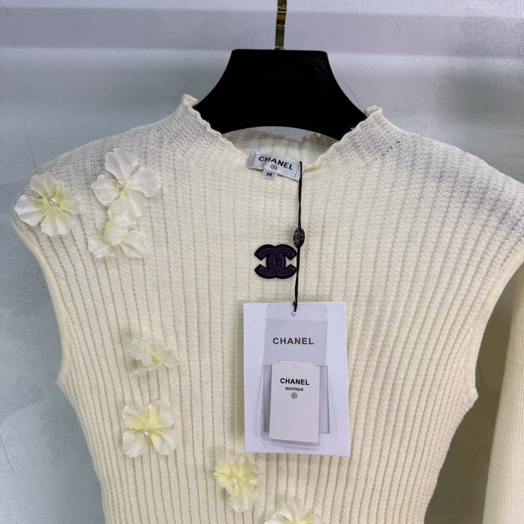 2025 Summer Female Suit: Embroidered Vest, Half-Hair Dress, 2-Colored SML Design - 图片 2