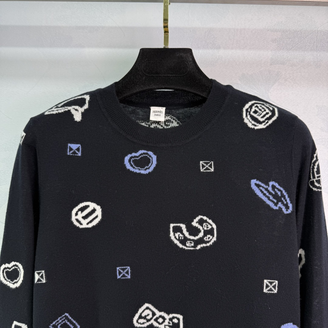 Versatile One-Size Cashmere Dress with Geometric Floral Design for Fall Mornings - 图片 4