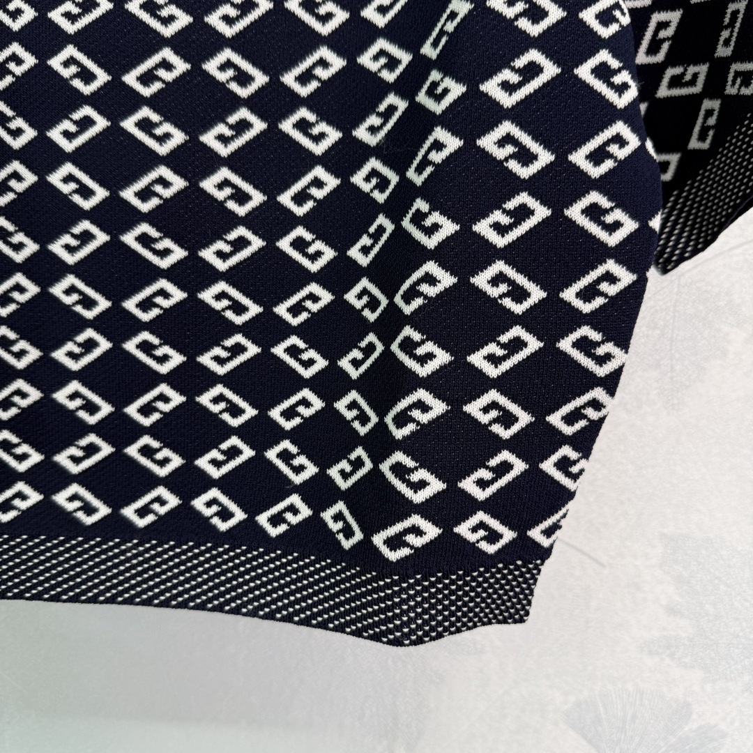 “Latest Female Suit P437: One-Size-Fits-All for Spring/Summer 2025 Collection” - 图片 7