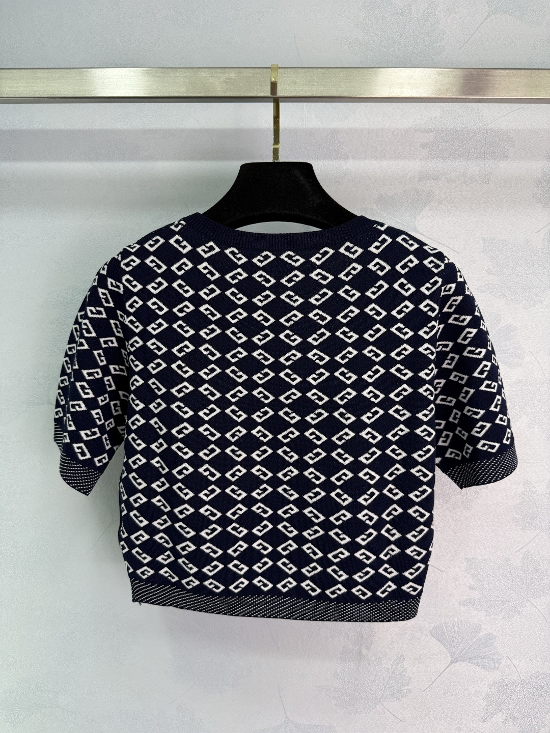 “Latest Female Suit P437: One-Size-Fits-All for Spring/Summer 2025 Collection” - 图片 9