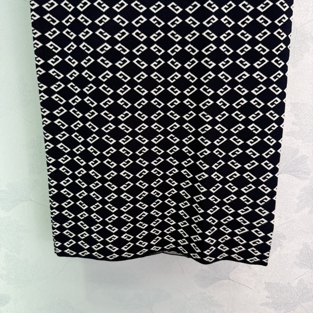 Diamond Pattern Female Suit for Spring/Summer 2025: P449 Shrink Knitting One-Size-Fits-All Suit - 图片 5