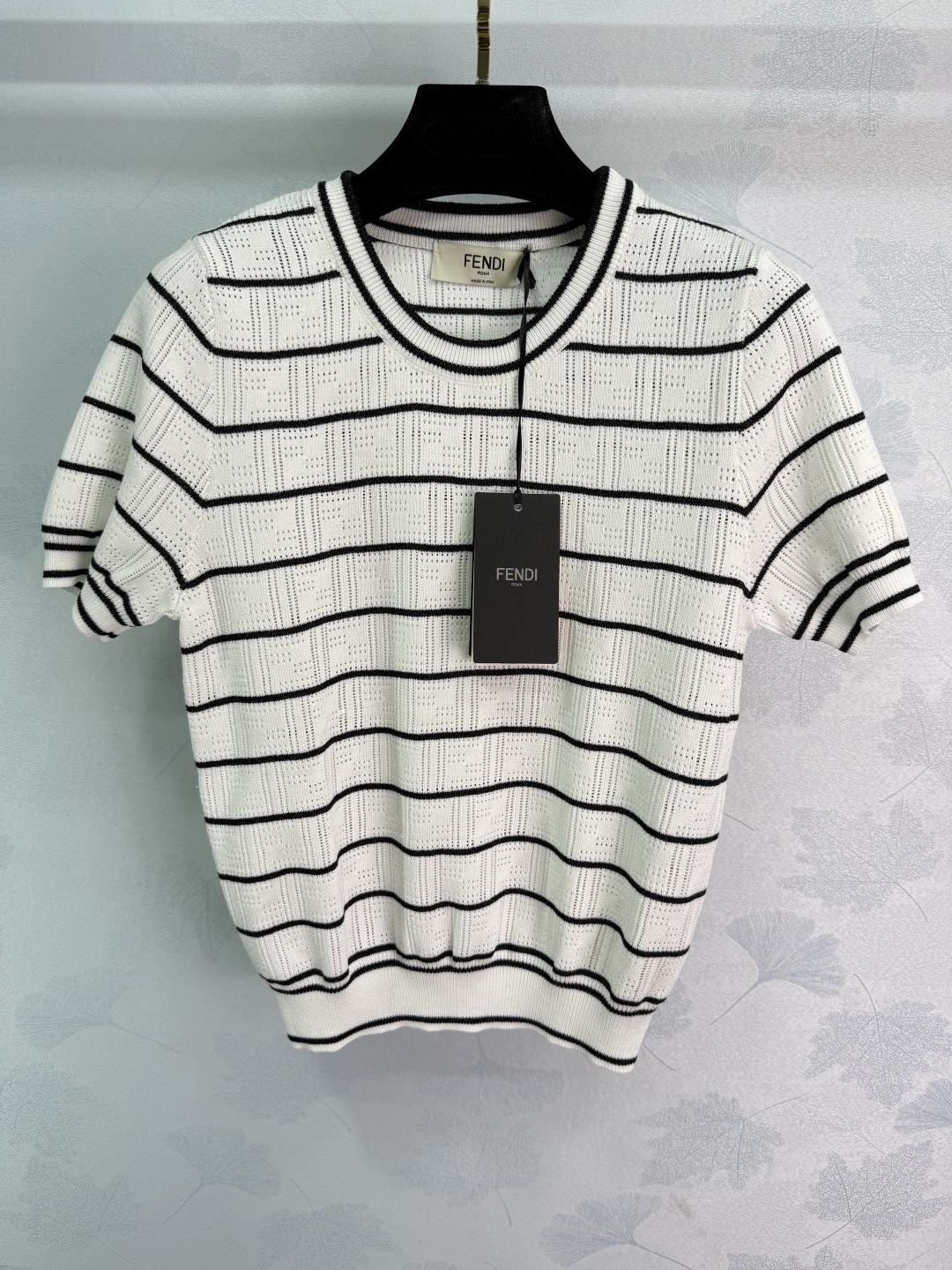 Title: P396 Striped Dress: Versatile one-size-fits-all with cuff detail, 3 colors available in small size. - 图片 4
