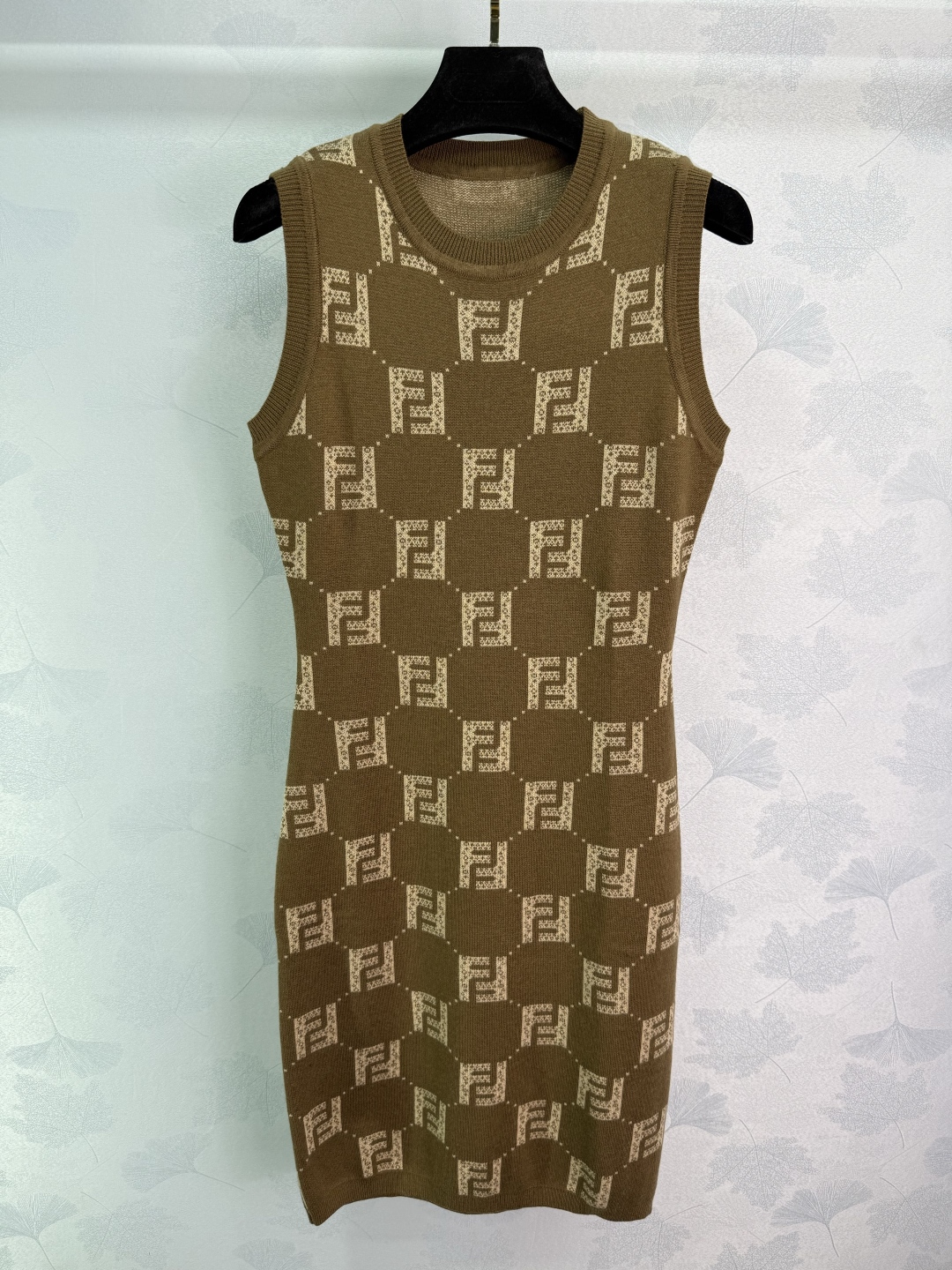 2025 Autumn Collection: Original Scrolled Female Clothes in 2 Colors and 3 Sizes - 图片 4
