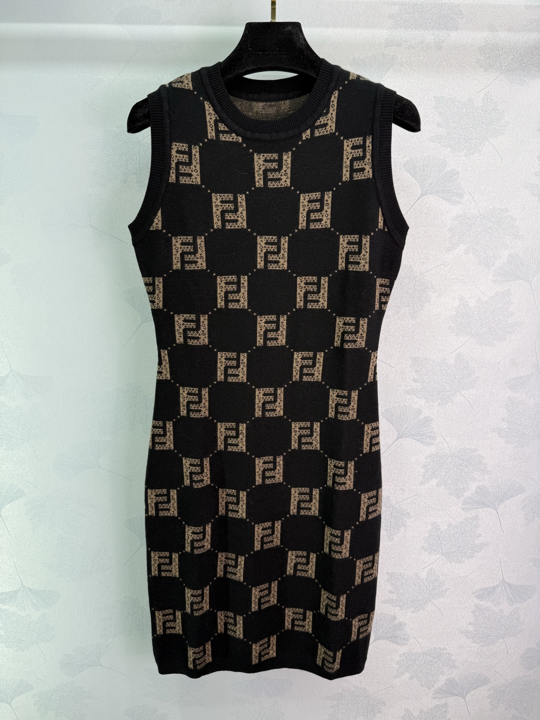 2025 Autumn Collection: Original Scrolled Female Clothes in 2 Colors and 3 Sizes - 图片 3