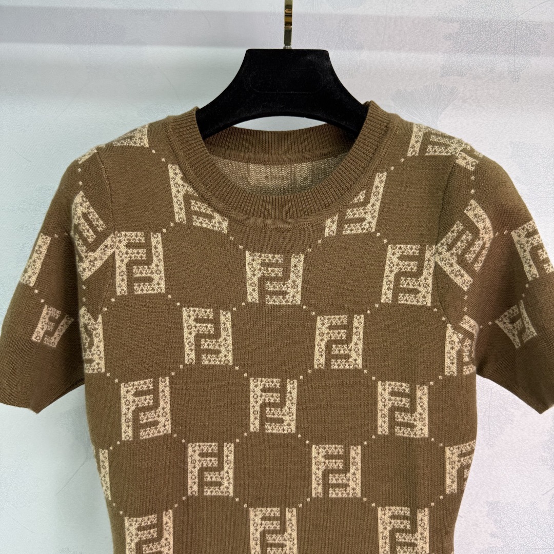 2025 Autumn Female Suit: P480 Original Scavenging Design with High Sense of Style - 图片 5