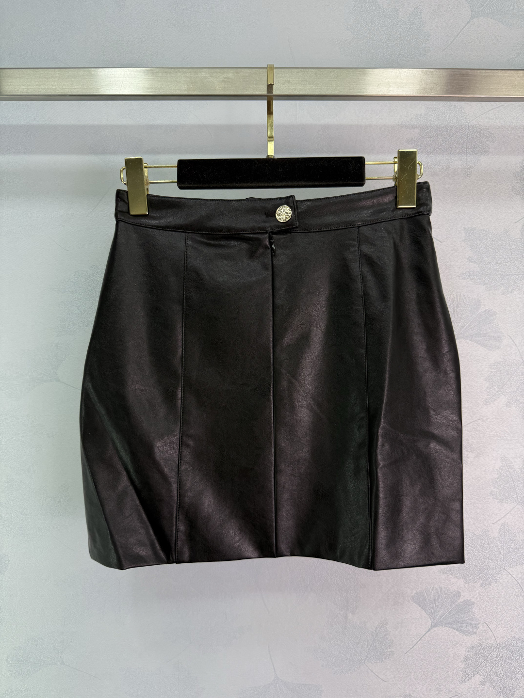 “2025 Leather Dress Trends: Customizable High-Temperature High-Strength Designs in Black Gold” - 图片 8