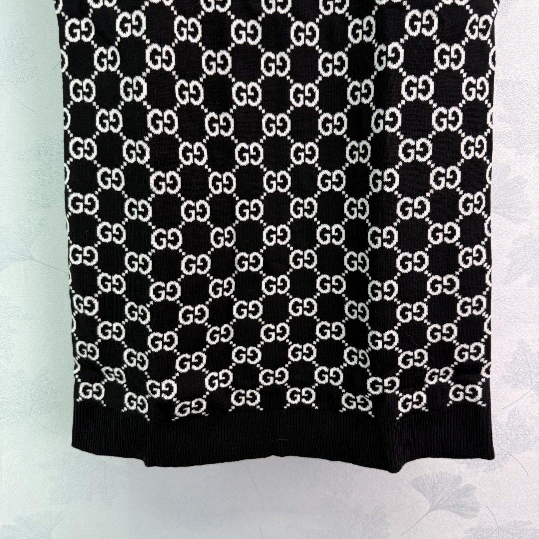 “New Gucci 2025 Customized Wool Weave Sweater in Single-Scraped Female Style” - 图片 6