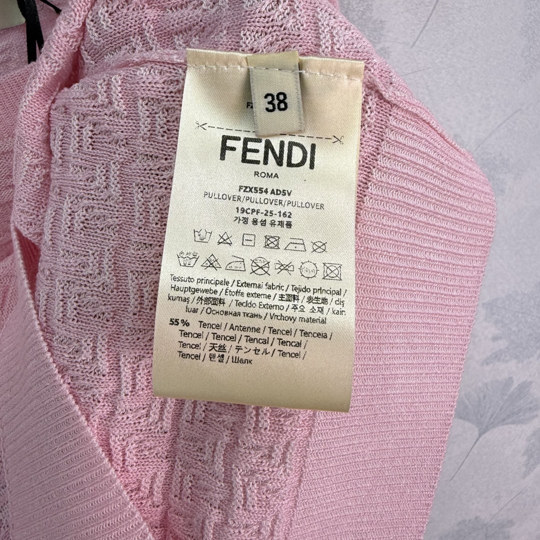 “Ferocious Women’s Suit with Wrapper Design: Soft, Comfortable, and Stylish in Three Colors and Sizes” - 图片 7