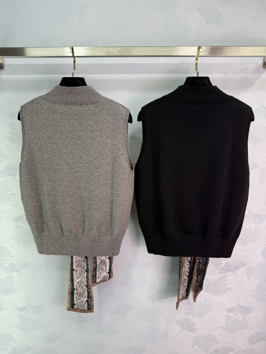 Stylish Lavender Vest with Acoustic Detailing for Winter Fashionistas - 图片 9