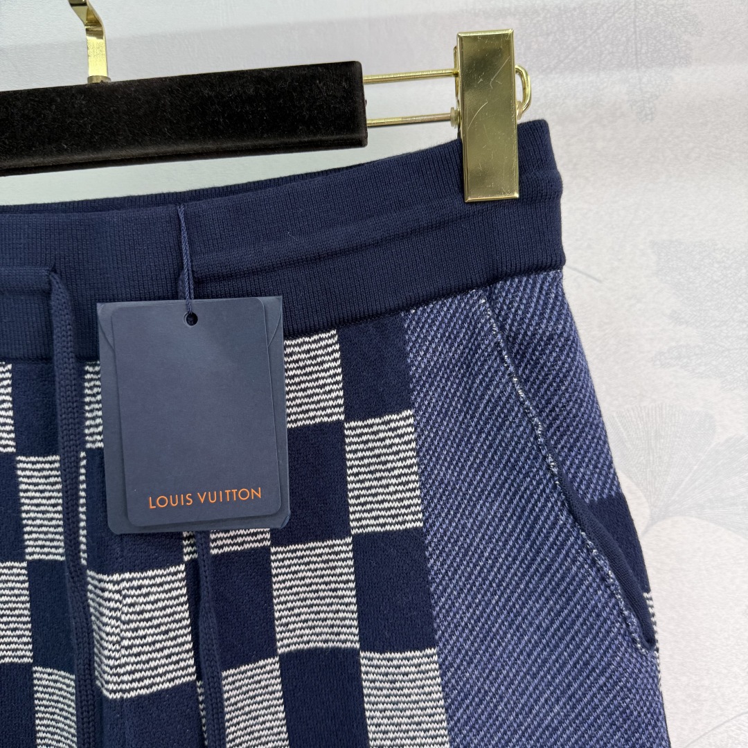 “Women’s Suit with Knitting Shorts: Classic Design, Pure Cotton, Air Comfort, Loose Fit” - 图片 2