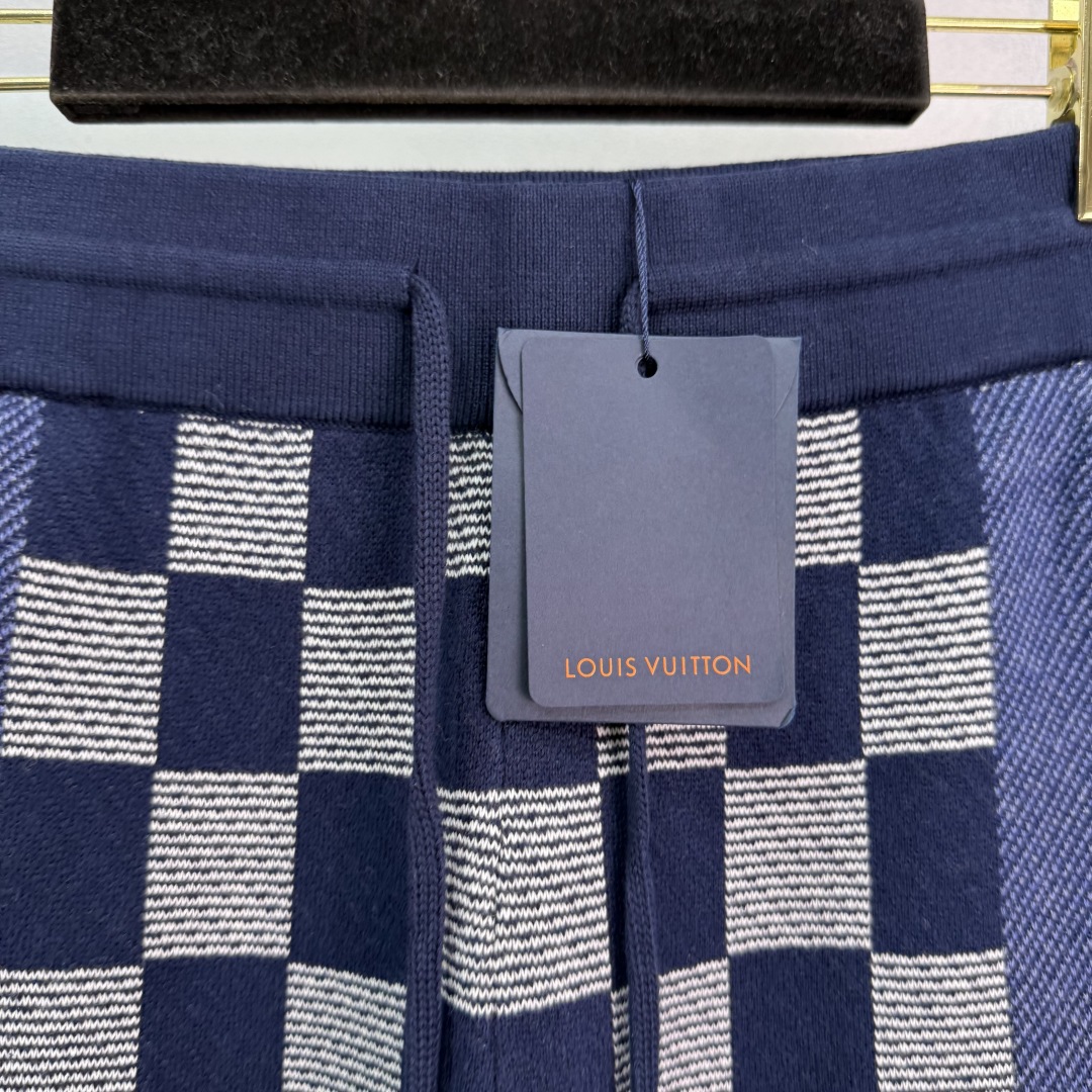 “Women’s Suit with Knitting Shorts: Classic Design, Pure Cotton, Air Comfort, Loose Fit” - 图片 4