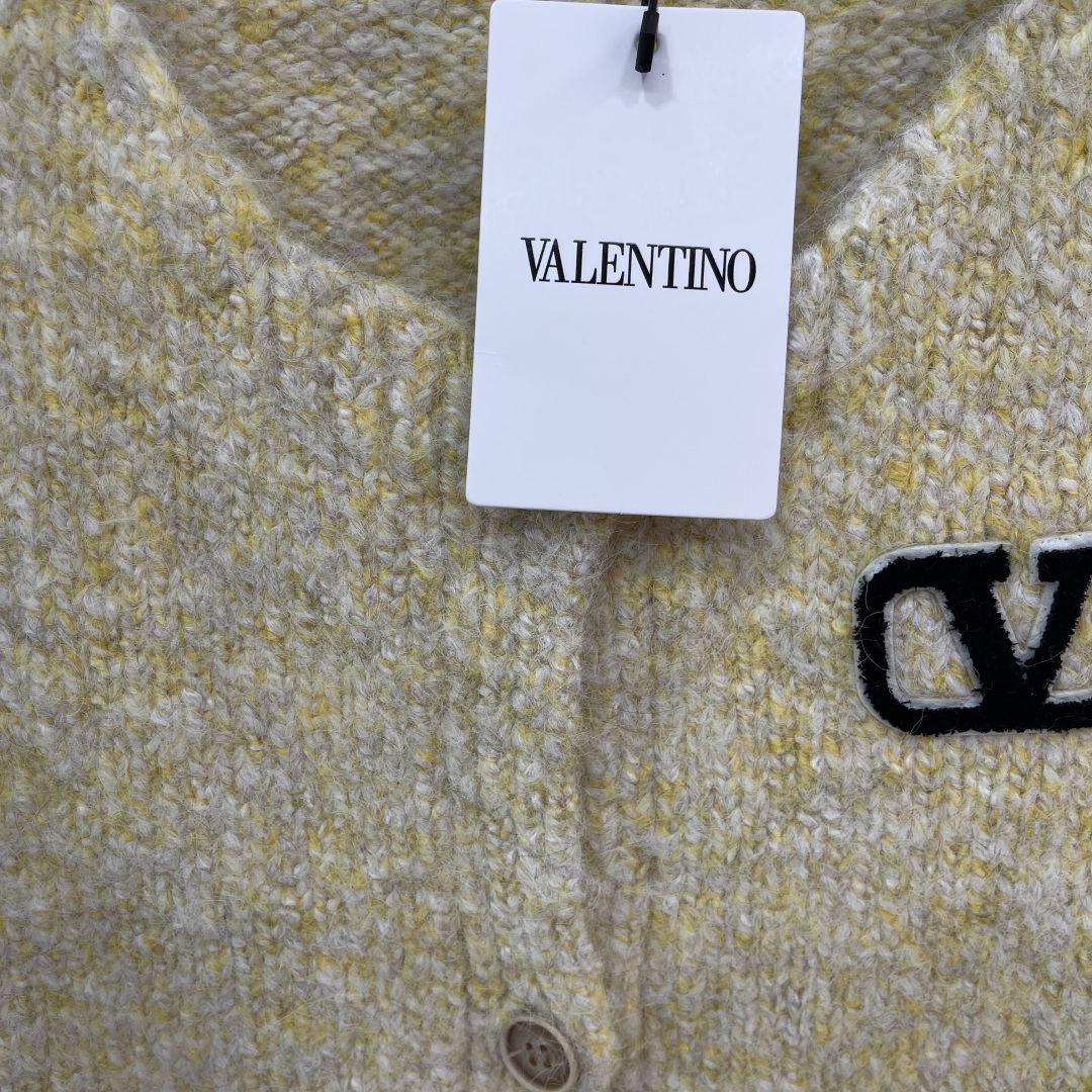 “Ferocious Women’s Suit with Custom Wool Line-Making and V-Letter Embroidery: New 2025 Vest Included! 2 Colors Available” - 图片 4
