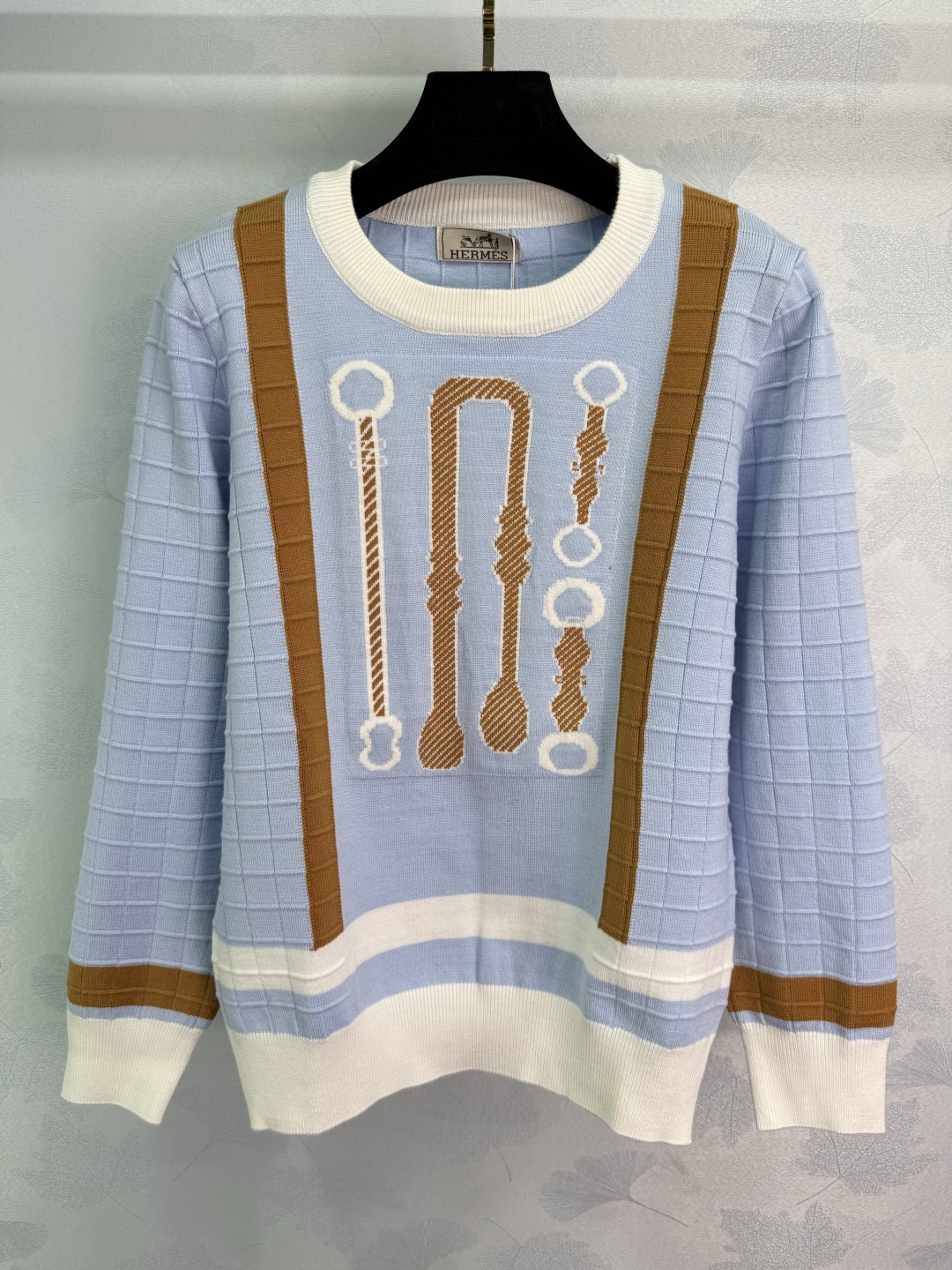 Title: P432 Dress Description: Versatile one-size-fits-all dress with tweed and embroidery, cozy wool, long sleeves, suitable for daily wear. - 图片 3