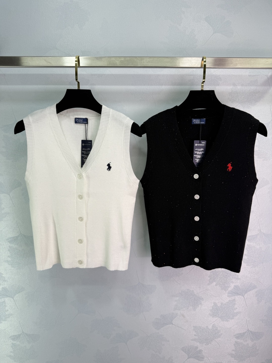 “Women’s P432 Original V-Neck Knit Suit with Pony Brand Embroidery”