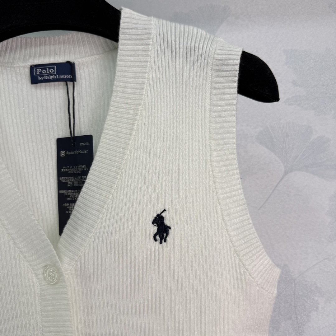 “Women’s P432 Original V-Neck Knit Suit with Pony Brand Embroidery” - 图片 5