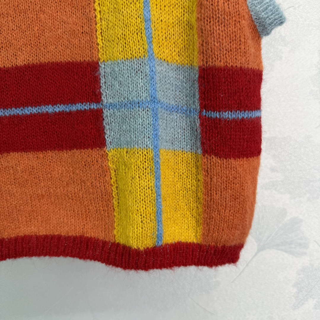 “Qingxita P384 Women’s Outfit: Saturn Logo T-Shirts and Corset Design for Daily Wear” - 图片 7