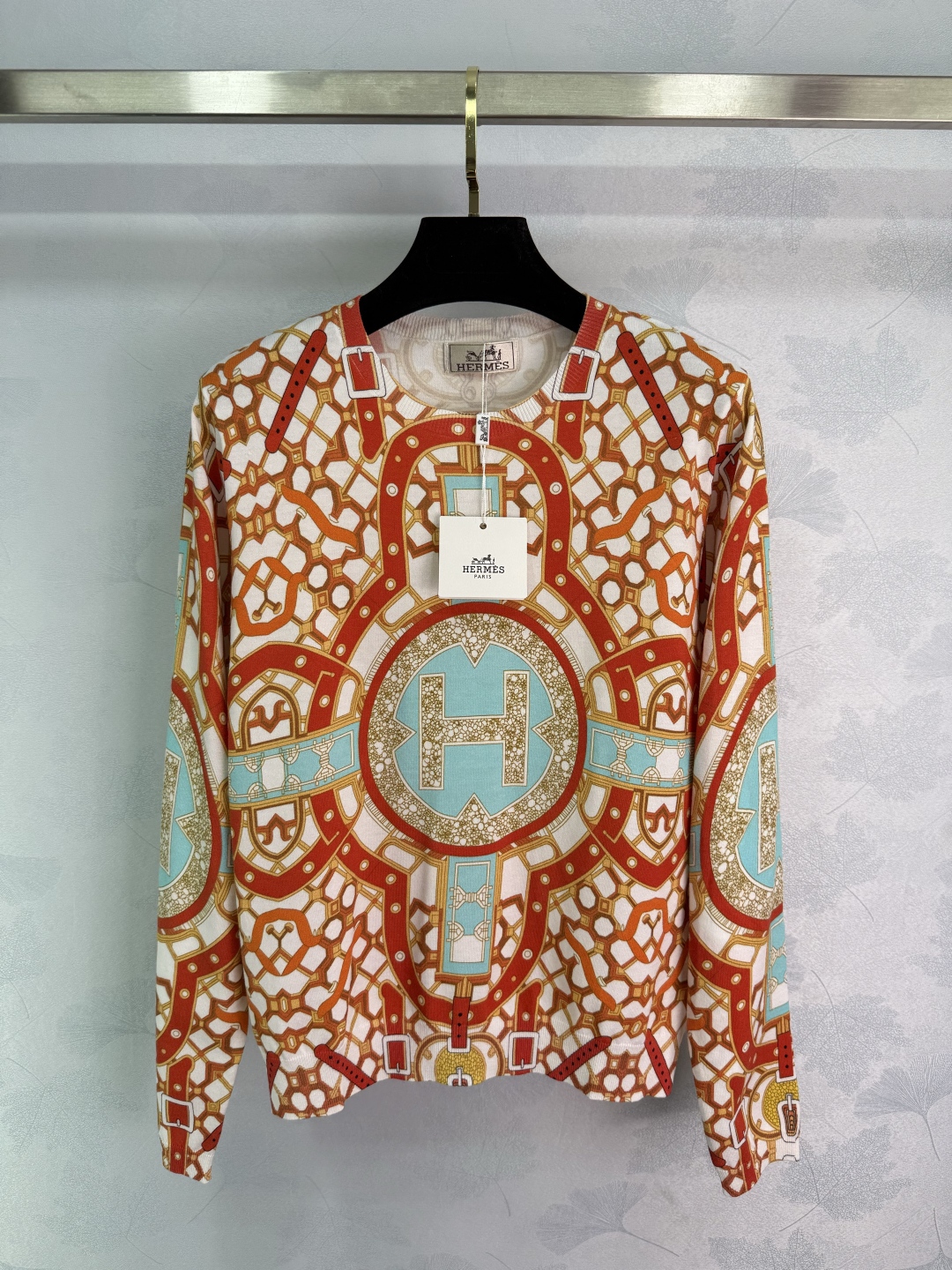 “Geometric Knit Suit for Women: P516 Original Design with H-Letter Pattern, Orange and Blue, Fall Fashion” - 图片 1