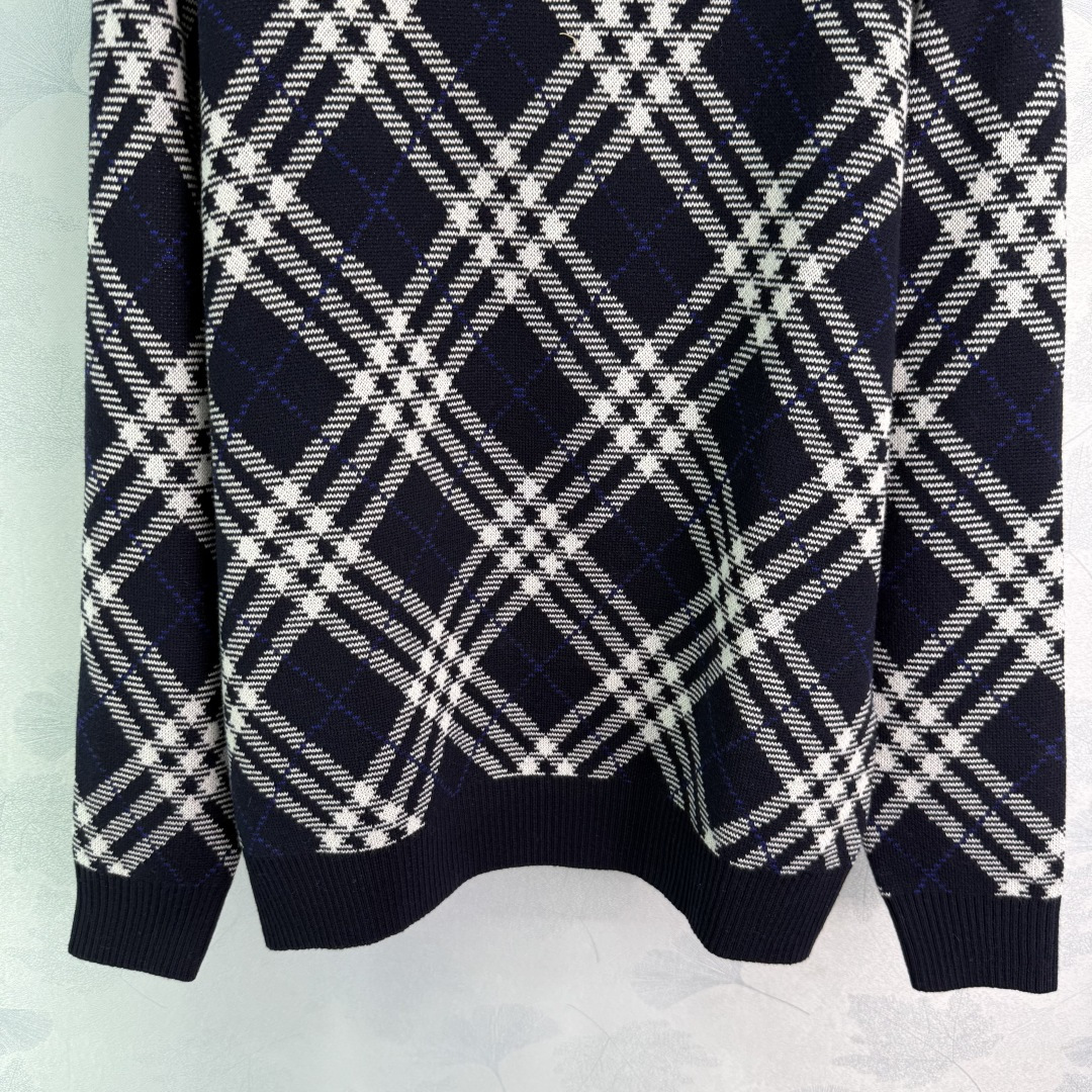 “Original One-Size-Fits-All Female Suit for Autumn 2025: Wool Line Tailoring with Delicate Comfort” - 图片 6