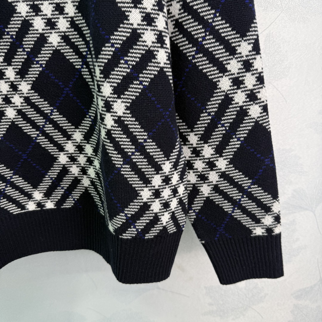 “Original One-Size-Fits-All Female Suit for Autumn 2025: Wool Line Tailoring with Delicate Comfort” - 图片 7