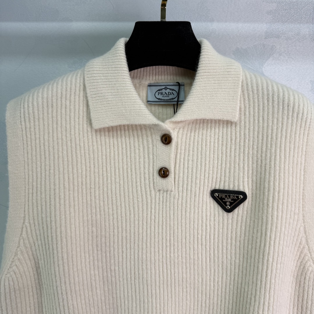 “Prad 2025: P384 Female Suit with Custom Wool Line-Making, Soft & Bulletproof Knitting Vest” - 图片 4