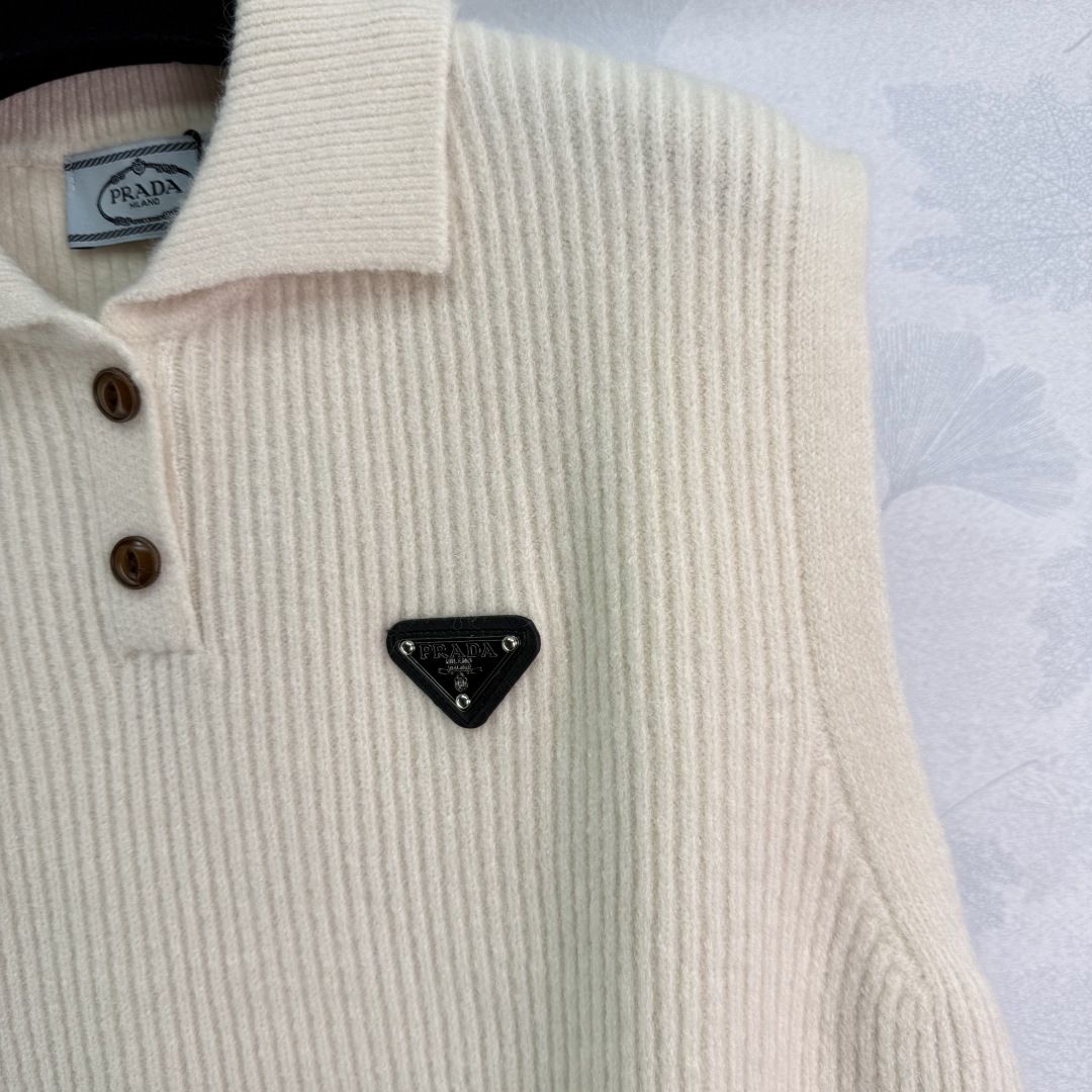 “Prad 2025: P384 Female Suit with Custom Wool Line-Making, Soft & Bulletproof Knitting Vest” - 图片 5